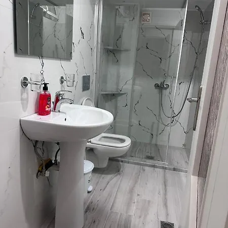 Petrit Apartament *
