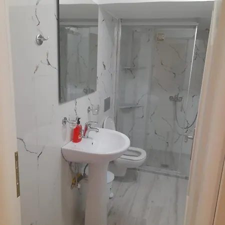 Petrit Apartament *