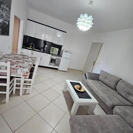 Petrit Apartament *