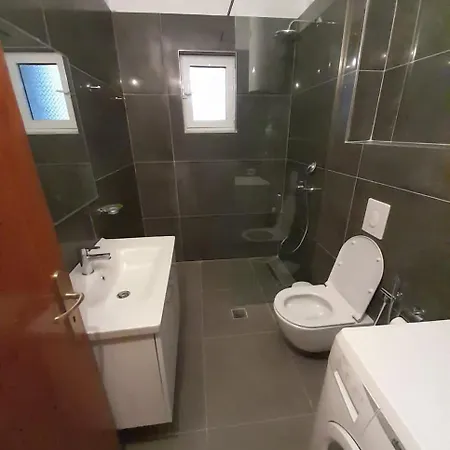 Petrit * Saranda